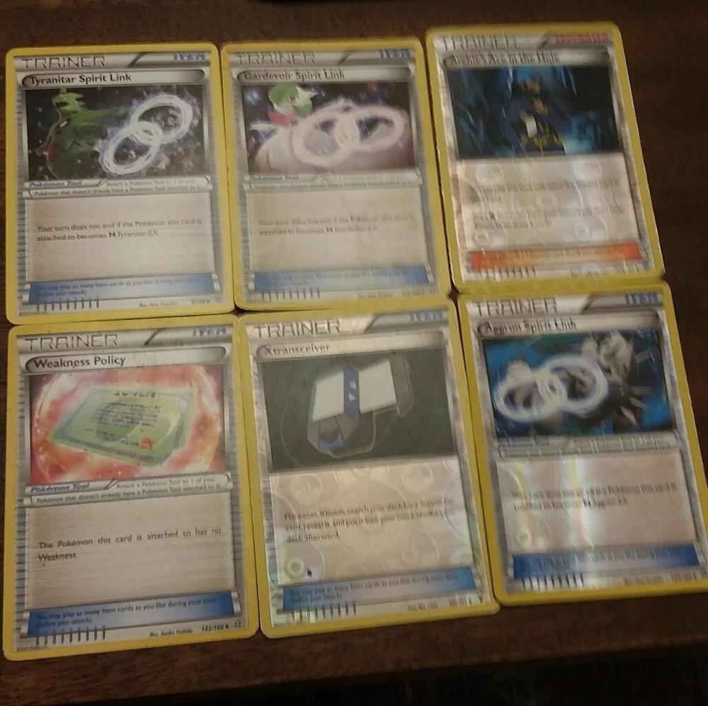 Pokemon Trainer Bundle:6 Cards, 3 Reverse Holo